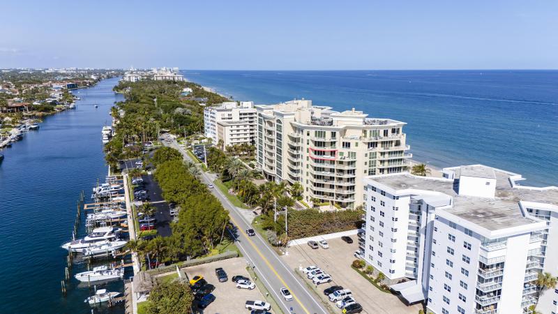  Condo & Townhome Photos