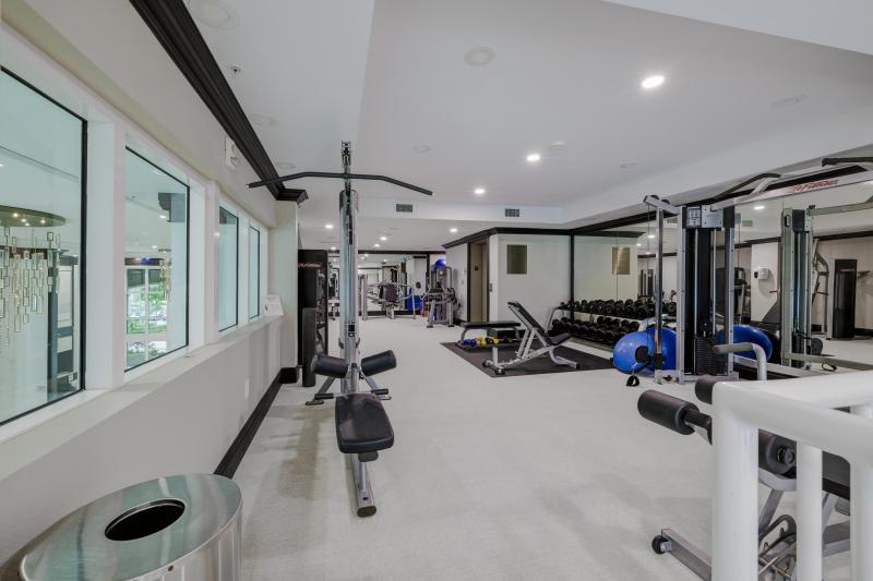  Condo & Townhome Photos
