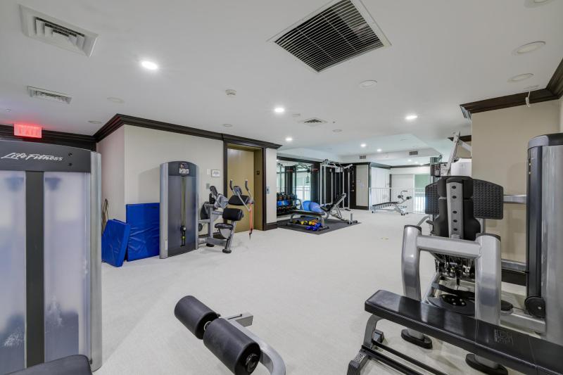  Condo & Townhome Photos
