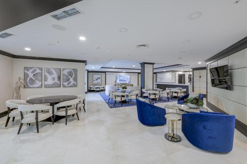  Condo & Townhome Photos