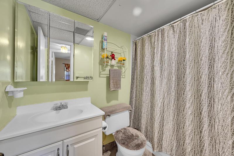  Condo & Townhome Photos
