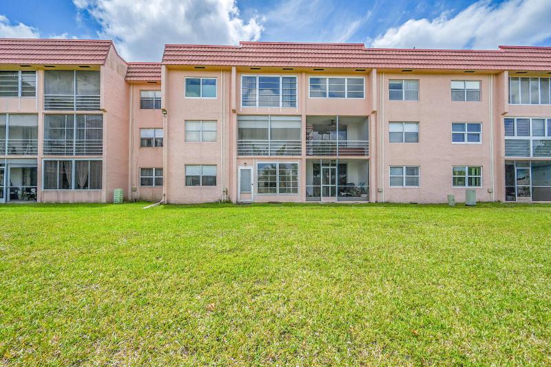  Condo & Townhome Photos