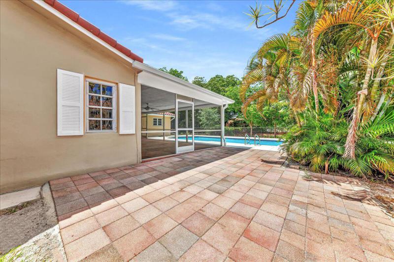  Single Family Homes Photo 21:  Coral Springs,  FL 33065
