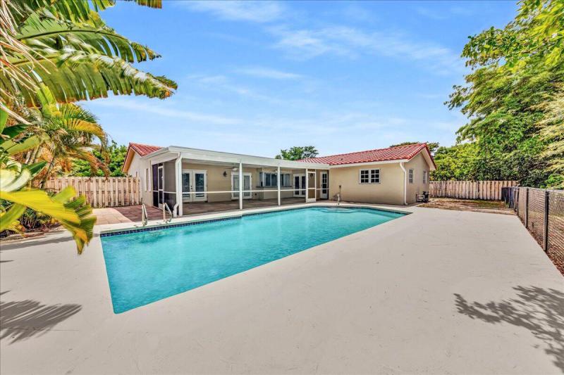  Single Family Homes Photo 22:  Coral Springs,  FL 33065