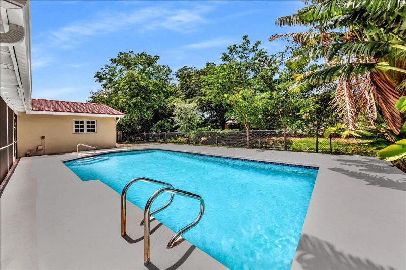  Single Family Homes Photo 23:  Coral Springs,  FL 33065