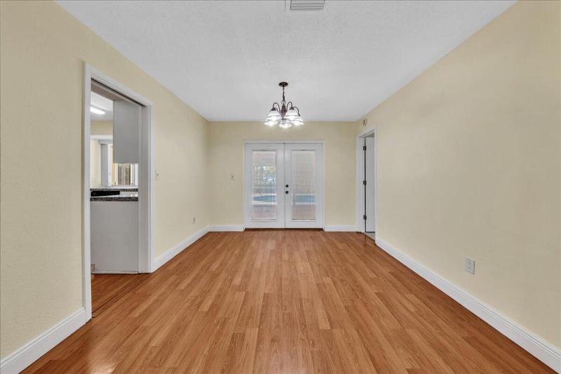  Single Family Homes Photo 5:  Coral Springs,  FL 33065