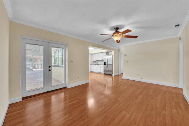  Single Family Homes Photo 9:  Coral Springs,  FL 33065
