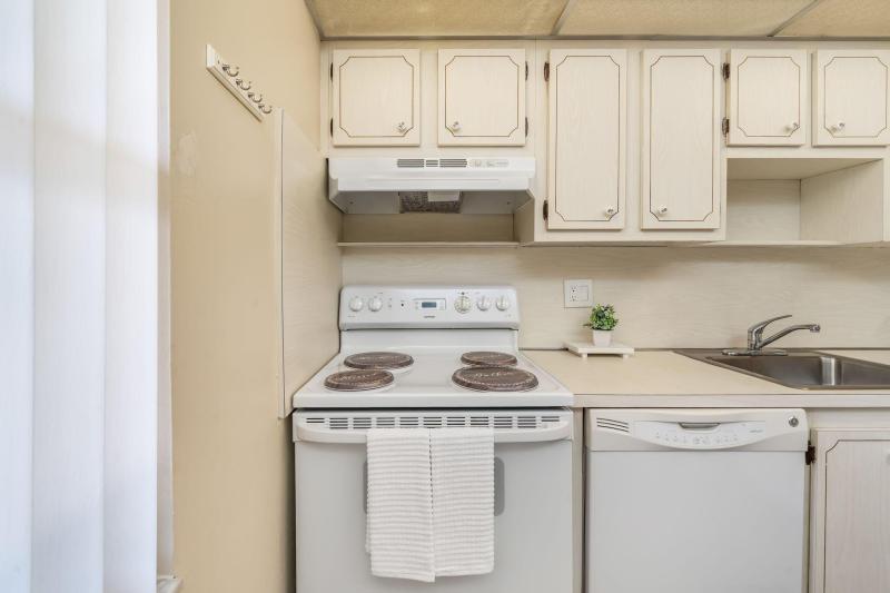  Condo & Townhome Photos