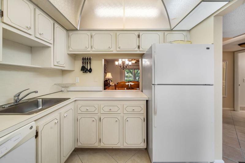  Condo & Townhome Photos