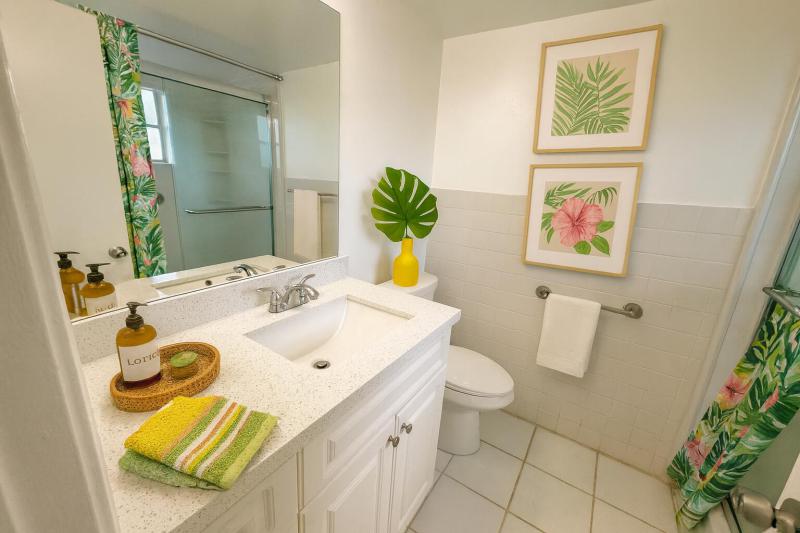  Condo & Townhome Photos