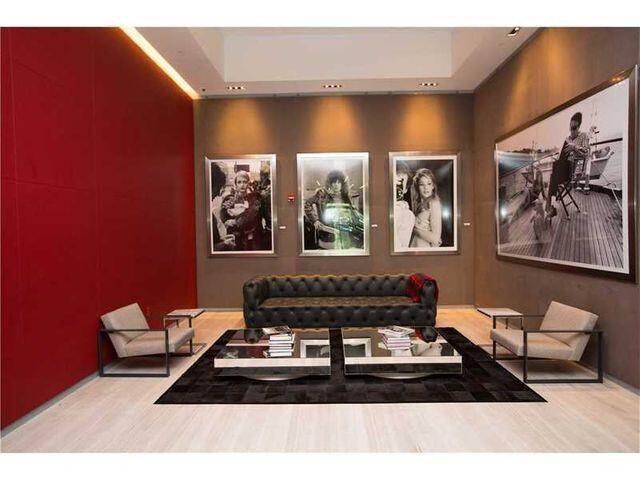  Condo & Townhome Photos