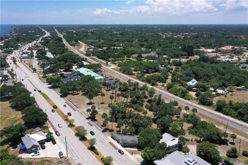  Commercial & Industrial Land Images 