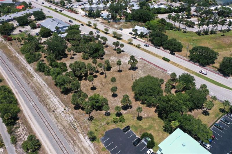  Commercial & Industrial Land Images 
