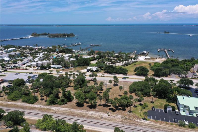  Commercial & Industrial Land Images 