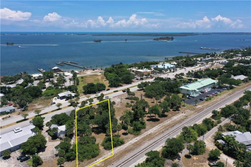  Commercial & Industrial Land Images 