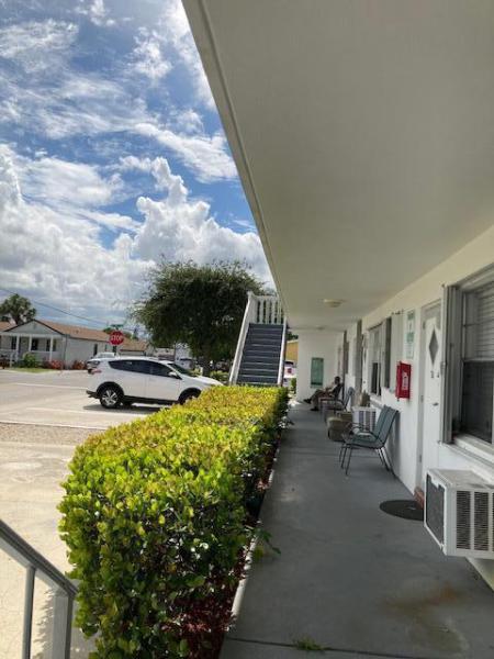 Duplex, Triplex and Fourplex Images