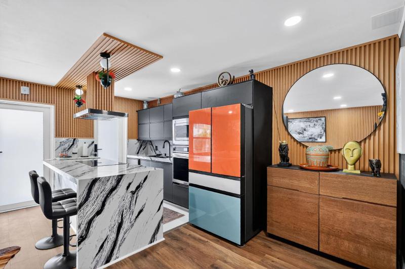  Condo & Townhome Photos