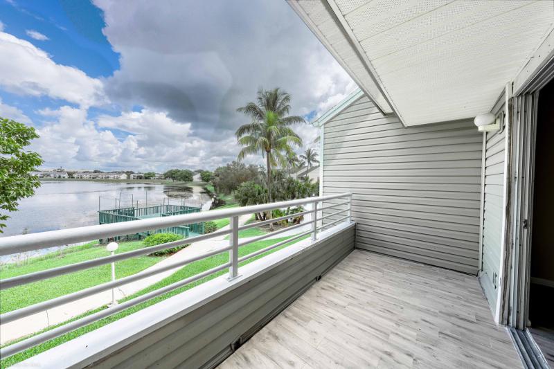  Condo & Townhome Photos