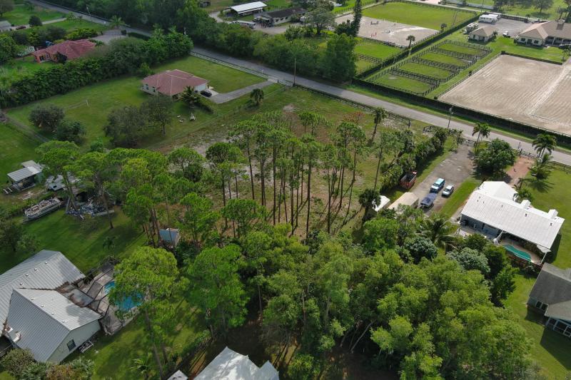 Commercial & Industrial Land Images 