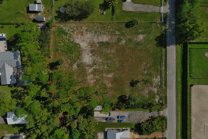  Commercial & Industrial Land Images 