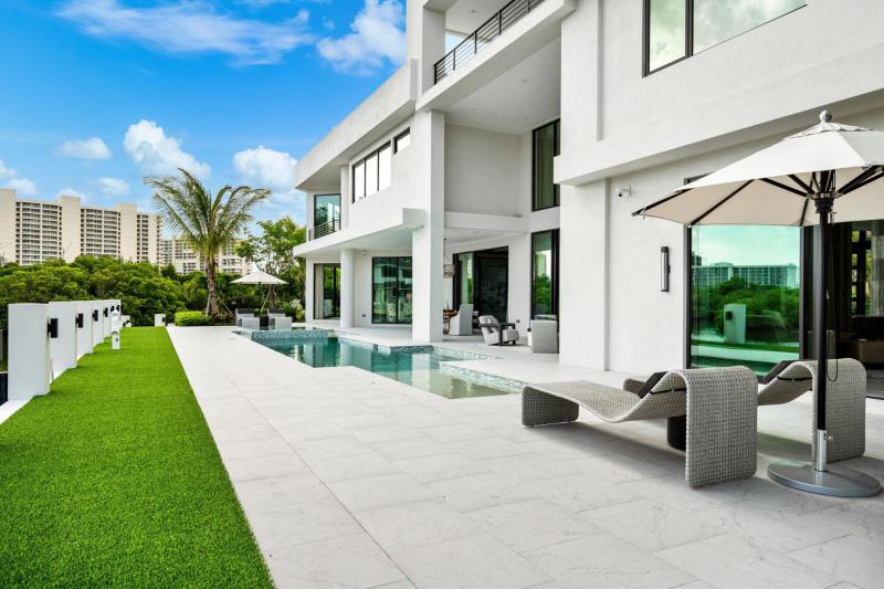  Single Family Homes Photo 59:  Boca Raton,  FL 33431