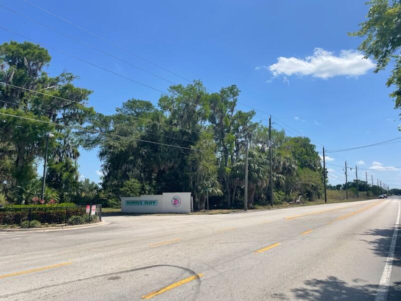  Commercial & Industrial Land Images 