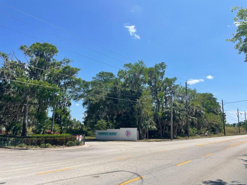  Commercial & Industrial Land Images 