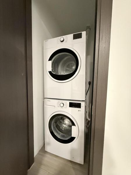  Condo & Townhome Photos
