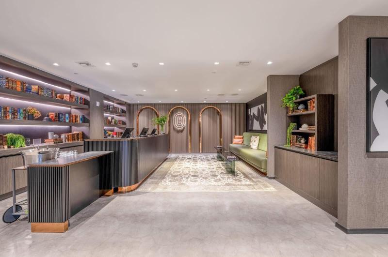  Condo & Townhome Photos