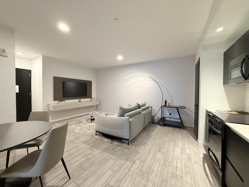 Condo & Townhome Photos