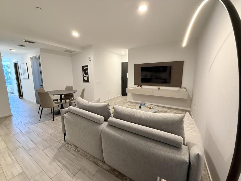  Condo & Townhome Photos