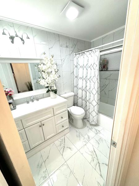  Condo & Townhome Photos