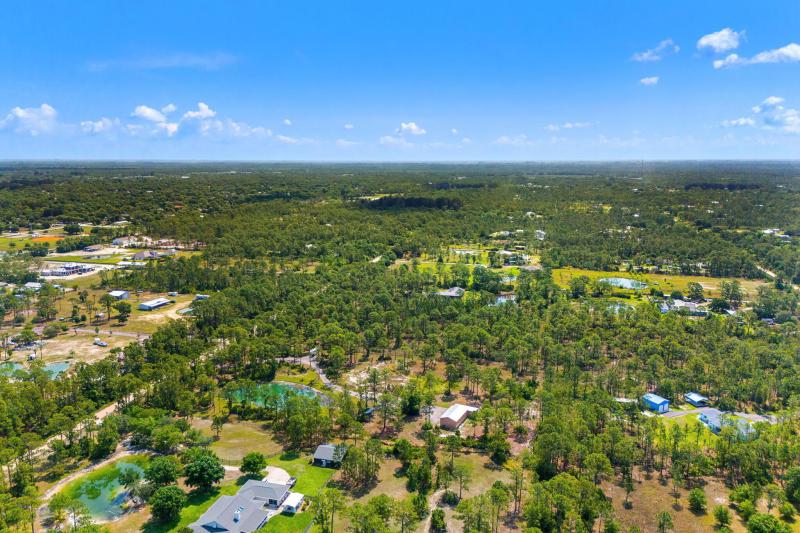  Commercial & Industrial Land Images 