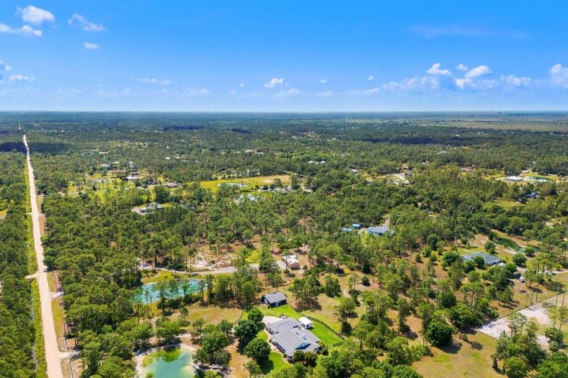  Commercial & Industrial Land Images 