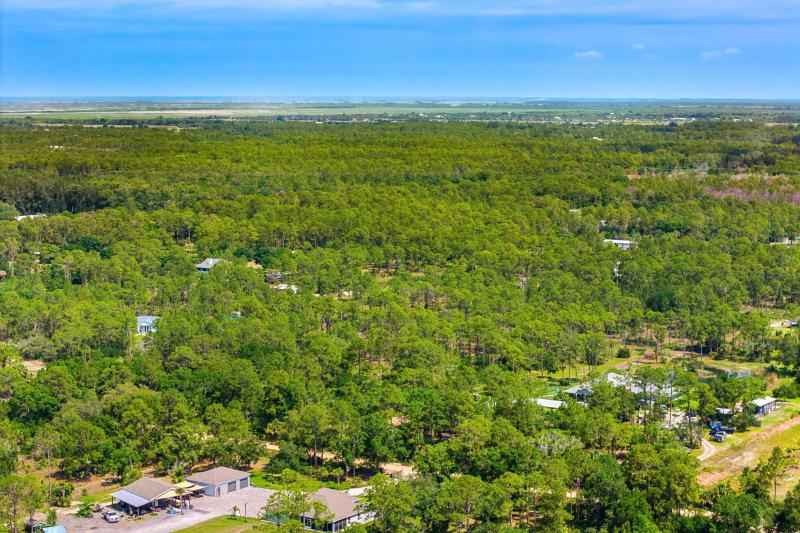  Commercial & Industrial Land Images 