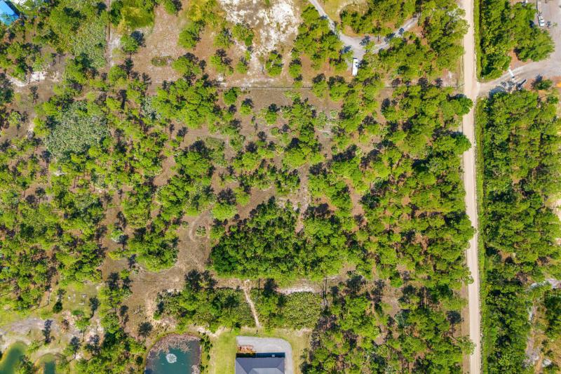  Commercial & Industrial Land Images 