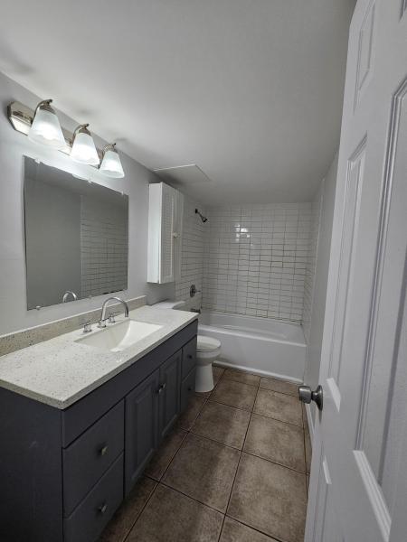  Condo & Townhome Photos