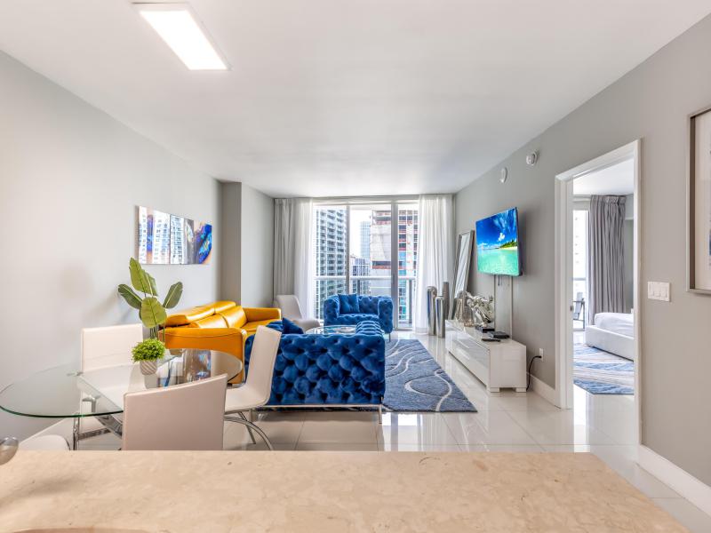  Condo & Townhome Photos