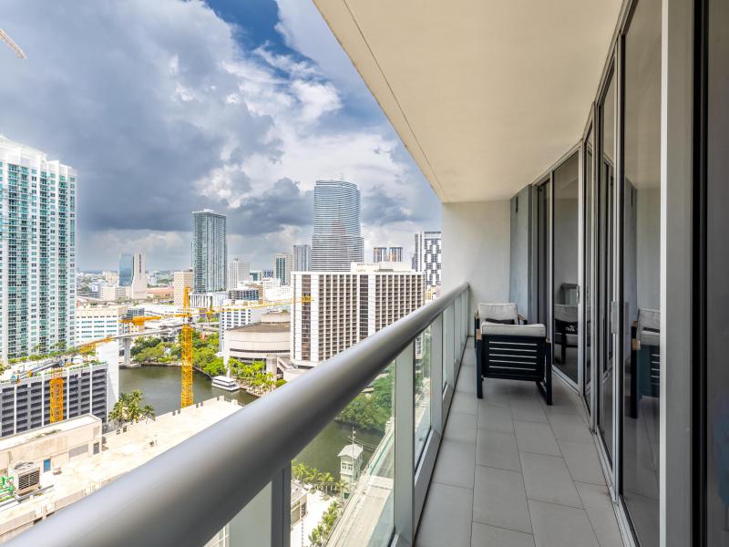  Condo & Townhome Photos