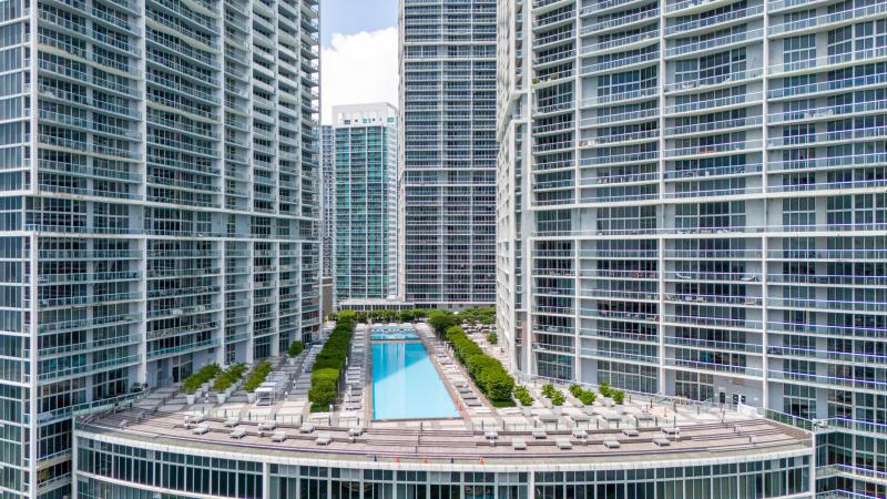  Condo & Townhome Photos