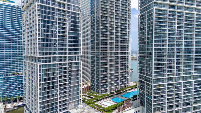  Condo & Townhome Photos