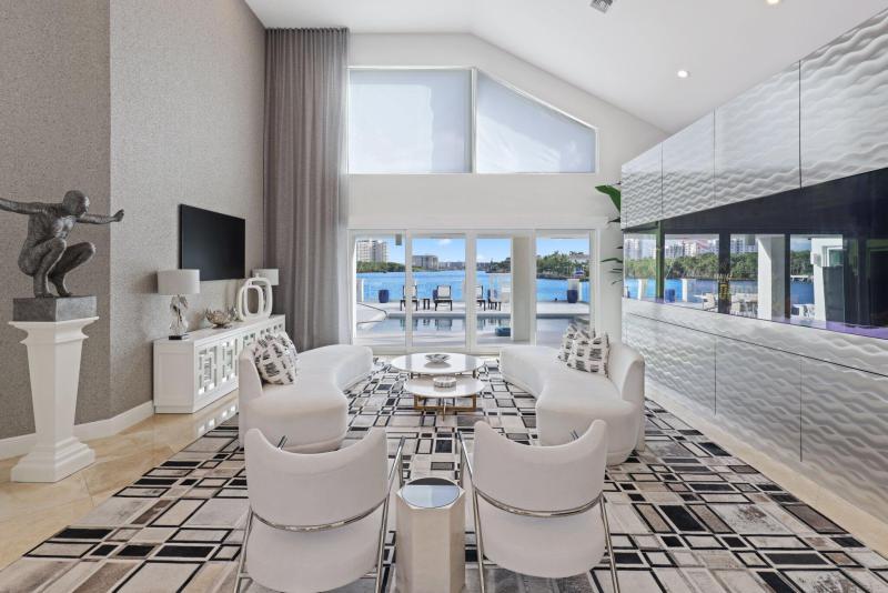  Single Family Homes Photo 8:  Boca Raton,  FL 33487