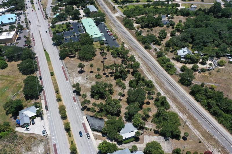  Commercial & Industrial Land Images 