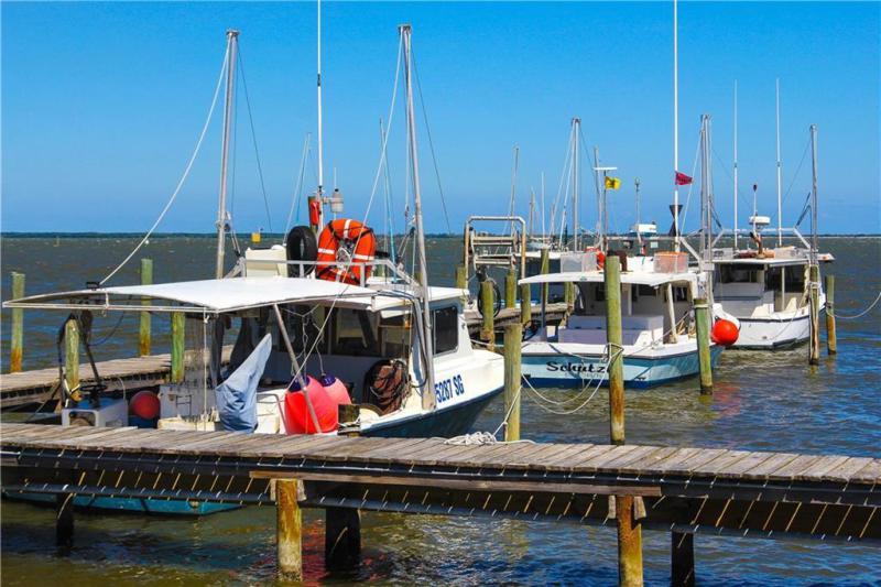  Commercial & Industrial Land Images 