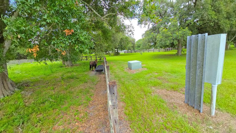  Commercial & Industrial Land Images 