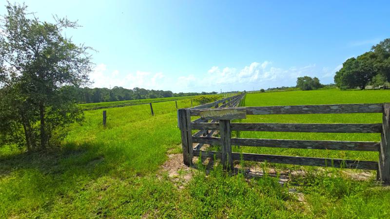  Commercial & Industrial Land Images 