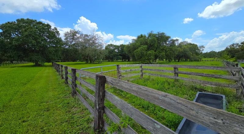  Commercial & Industrial Land Images 