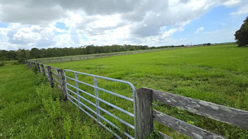  Commercial & Industrial Land Images 