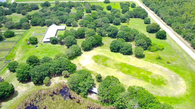  Commercial & Industrial Land Images 