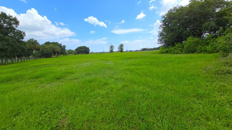  Commercial & Industrial Land Images 